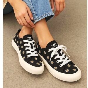 Rocket Dog‎ Jazzin Daisy Canvas Sneakers – Black Floral Retro Style Size 6